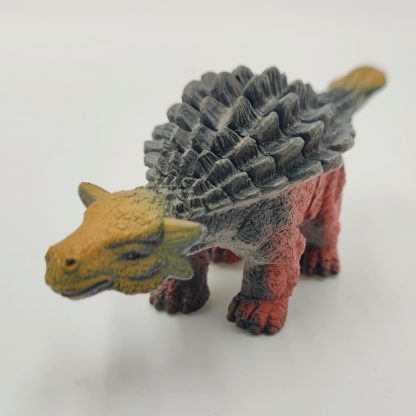 Dinozaur Ankylosaurus figurina plastic