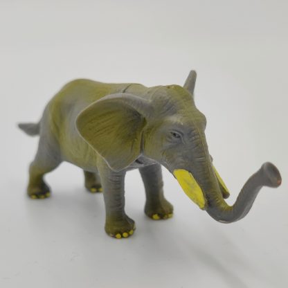 Elefant realist din plastic - figurină animale sălbatice